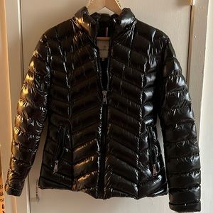 Moncler shine black quilted coat